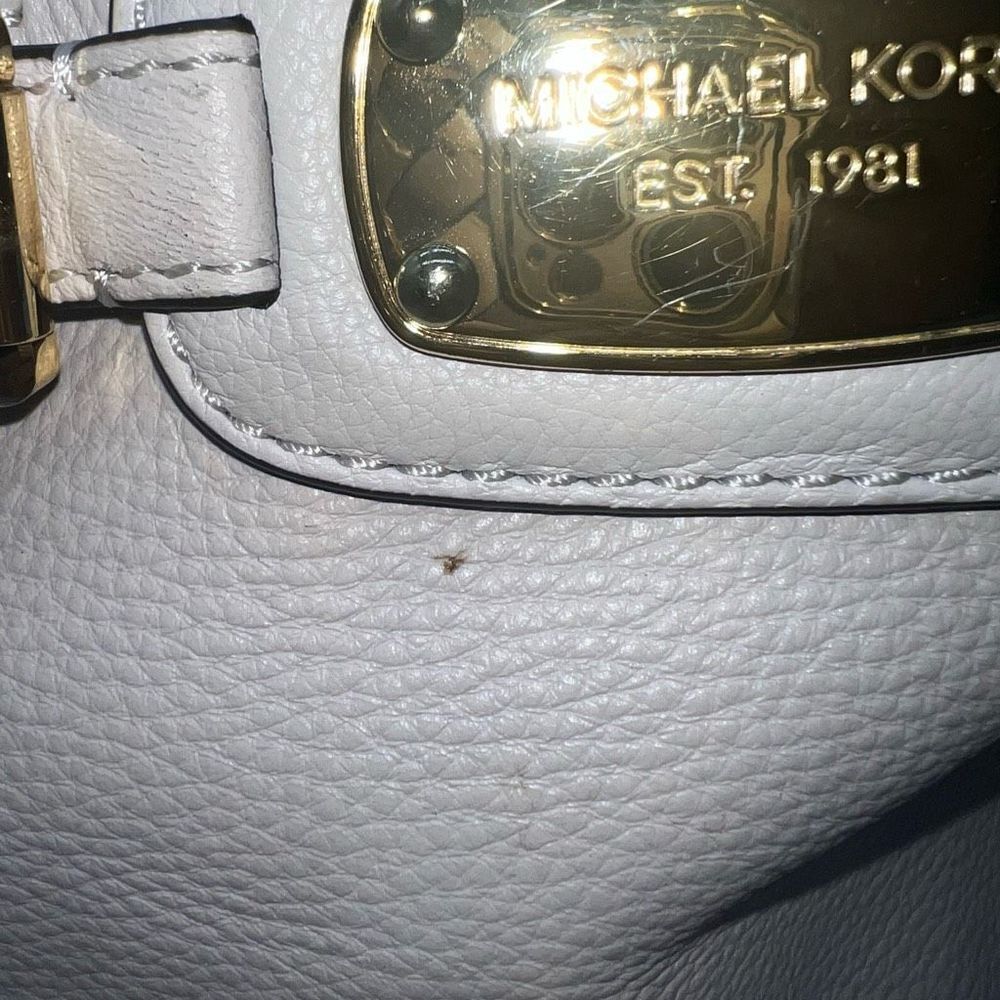 Michael Kors Hamilton Tote, Ivory Pebbled Leather - Picture 5 of 16